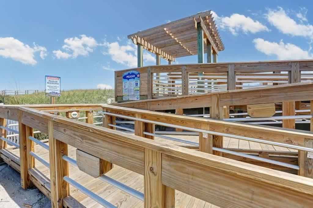 Beach Harbour 16 @ The Carolina Beach Boardwalk - Full Remodel! Exterior foto