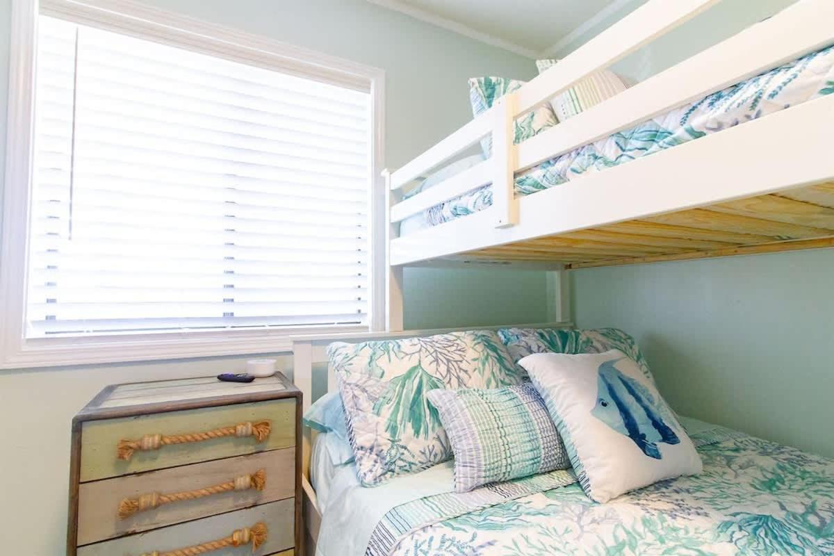 Beach Harbour 16 @ The Carolina Beach Boardwalk - Full Remodel! Exterior foto